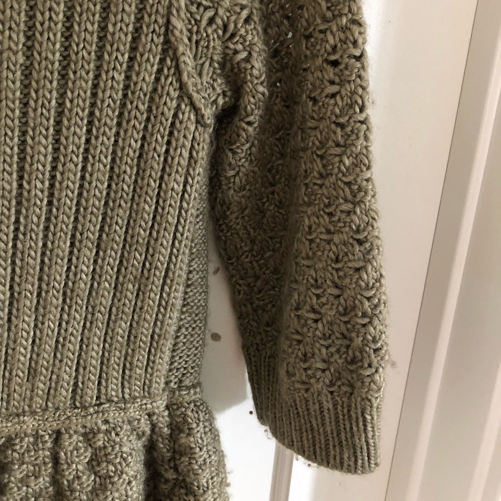 Free People ✨Host Pick ✨Beautiful Olive Green Sweater, M - Picture 5 of 6